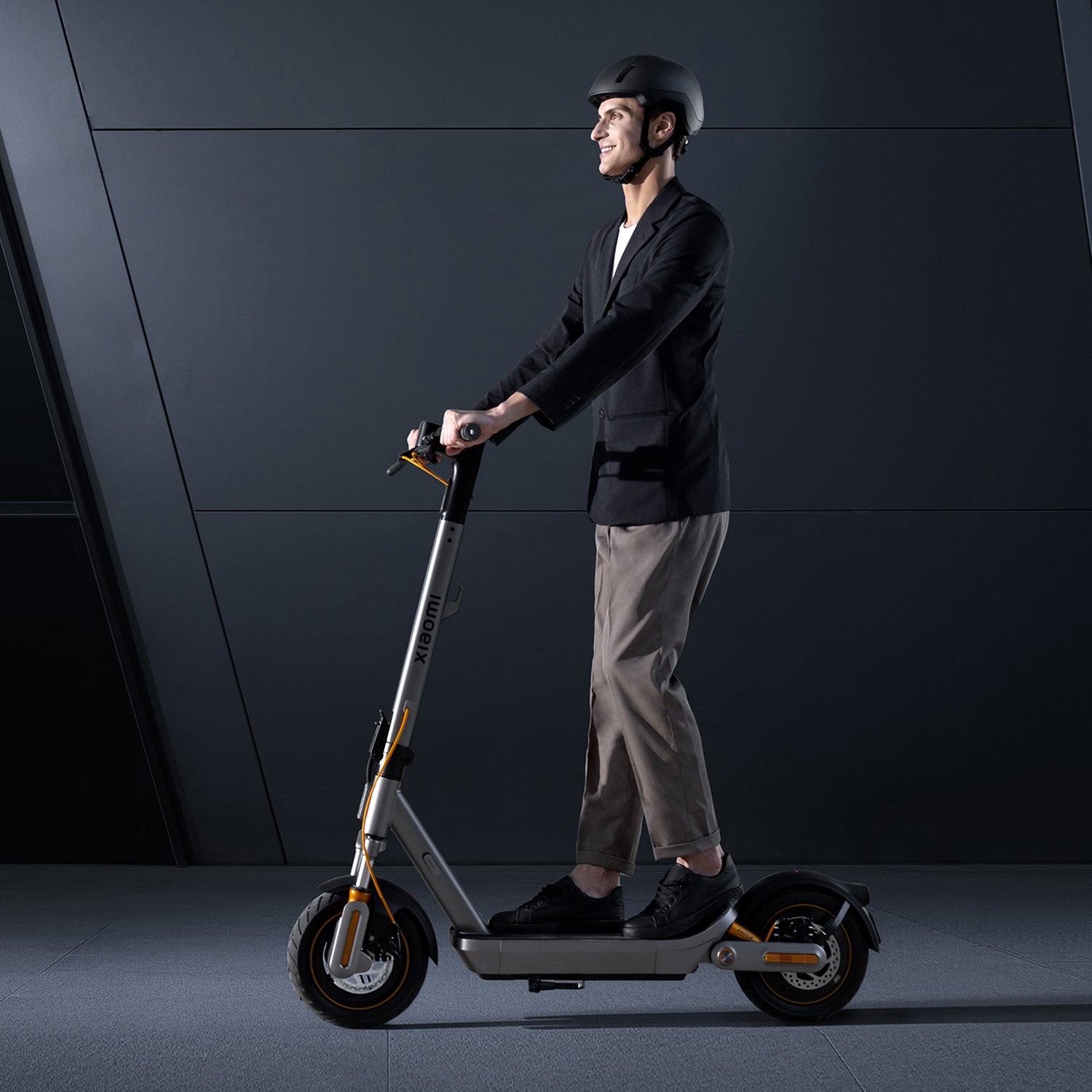 Xiaomi Electric Scooter 6 Max GL Range: 70 km