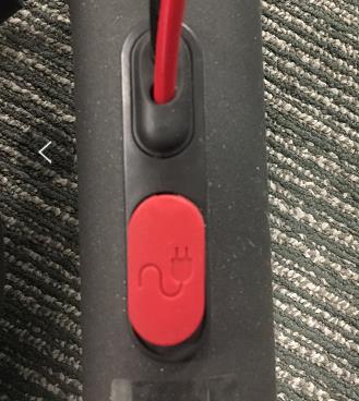 Stik til opladning af elektrisk scooter