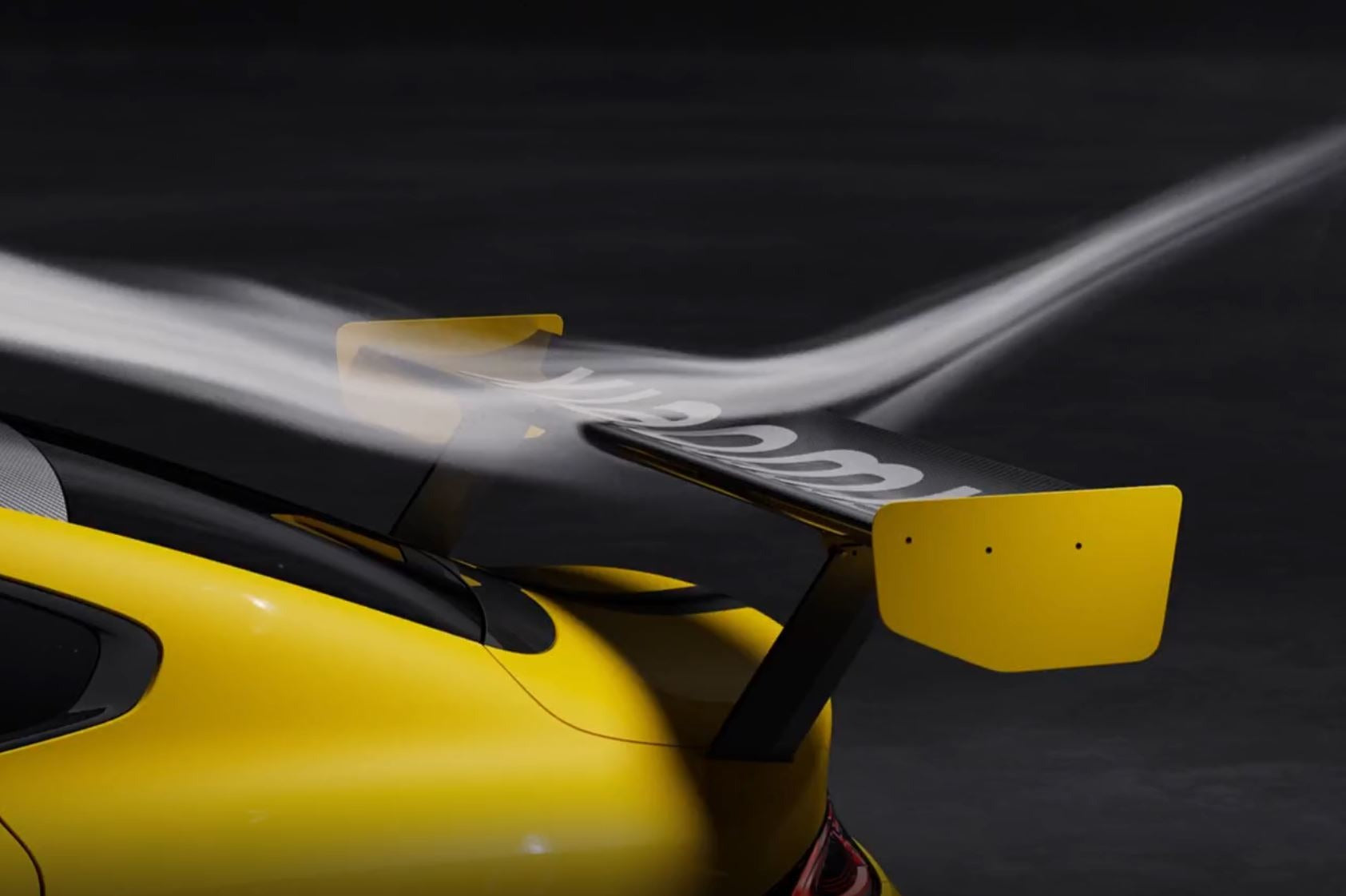 Large rear spoiler
